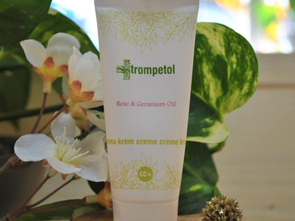 Crème visage trompétol hemp huile essentielle Rose de damas géranium